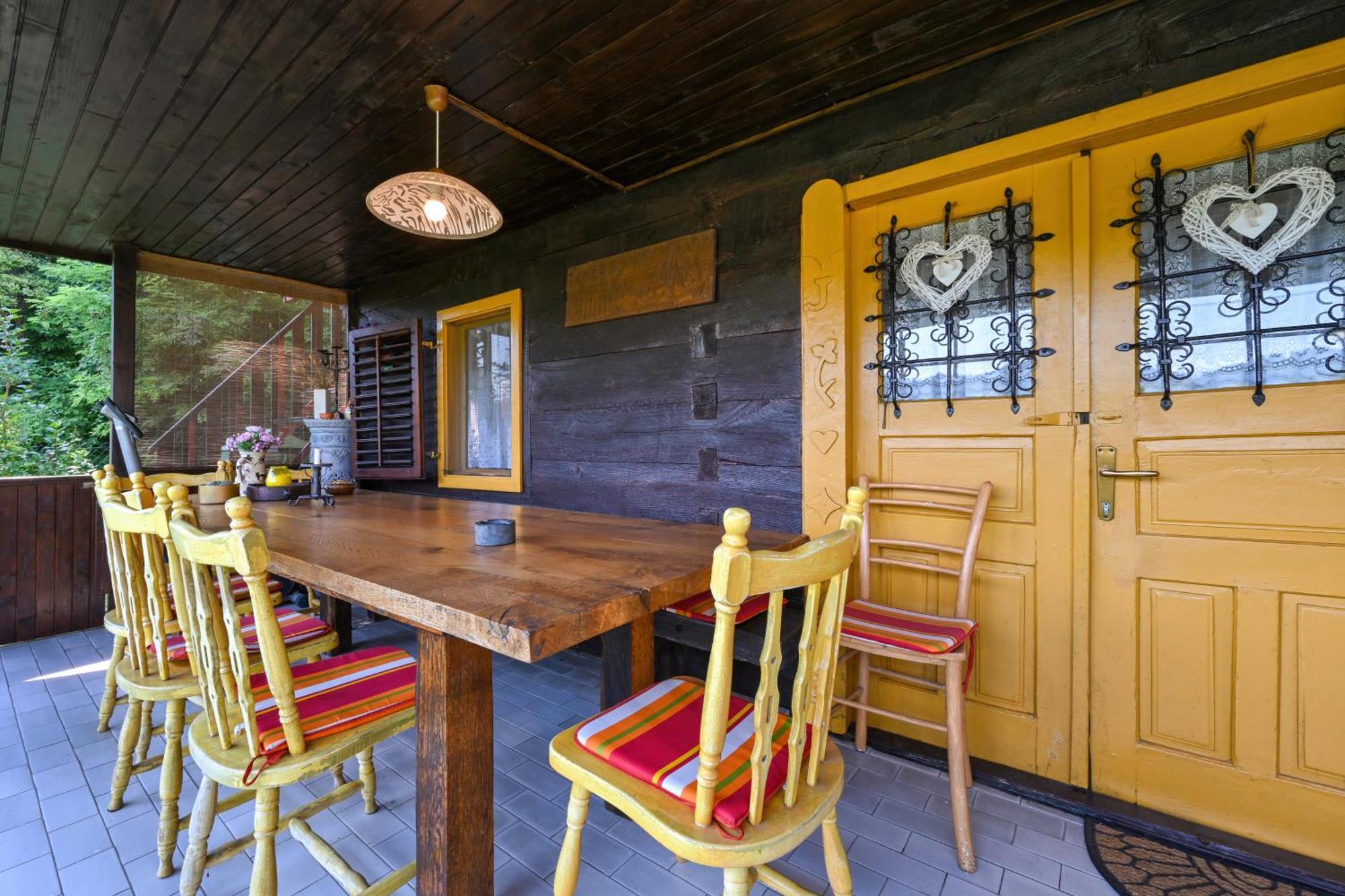 Kuca Viola, Traditional Wooden House In 투헬즈 외부 사진